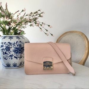 Furla metropolis shoulder bag